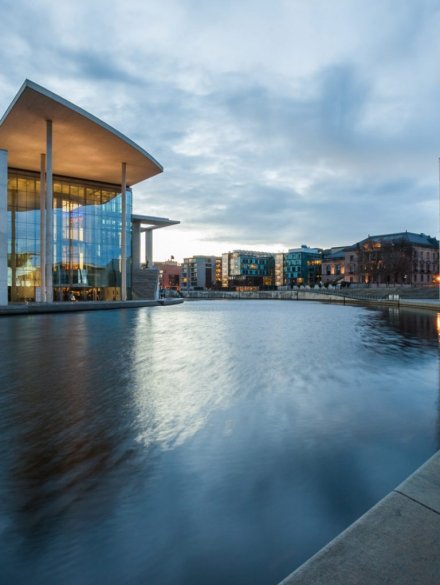 german-bundestag-auxiliary-buildings-PBH76XZ-768x1021